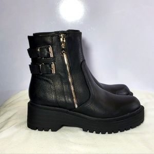 GBG Los Angeles Women's Size 6M Ankle Boots.